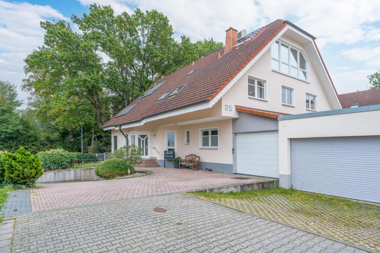 Veens Crew Home 7 Pax Dreieich Esterno foto