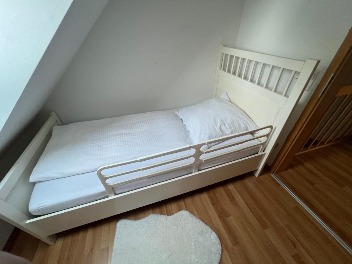 Veens Crew Home 7 Pax Dreieich Esterno foto